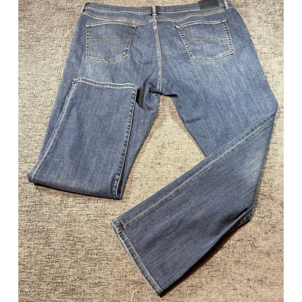 Lucky Brand Jeans W42 L32 Blue Straight Leg Medium Wash Denim - Picture 2 of 13